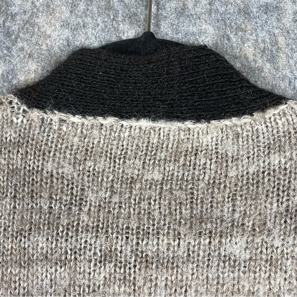 One of A Kind Bolivian Handmade 100% Alpaca Wool Grandpacore Cardigan Sweater  L - Picture 10 of 16